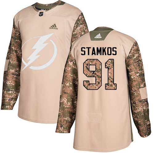 Herren Tampa Bay Lightning Eishockey Trikot Steven Stamkos #91 Authentic Camo Veterans Day Practice